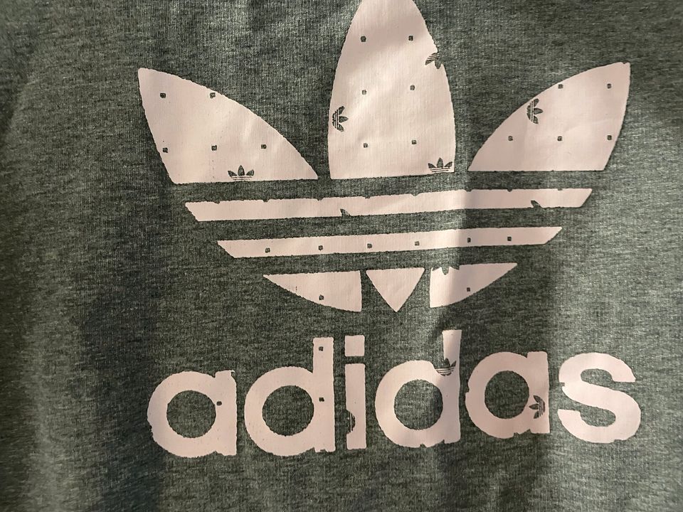 Adidas Hoodie in Hagen