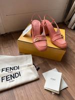 Fendi Slingback Sandalen Größe 38.5 neu mit Karton Köln - Nippes Vorschau