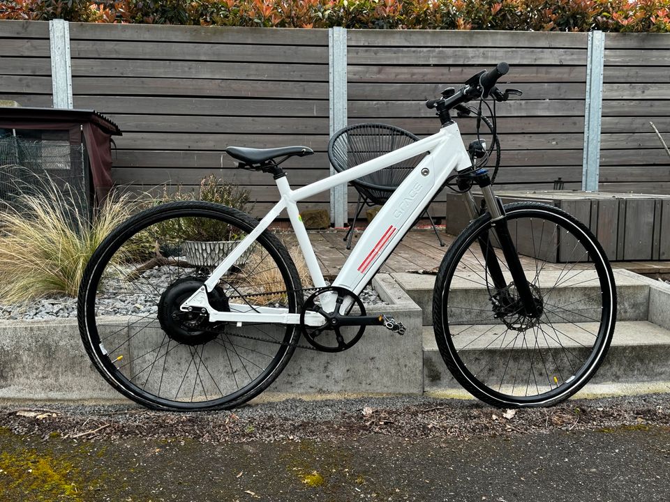 Grace Easy E-Bike mit Federung (Gabel) - erst 870 km gelaufen in Aschaffenburg