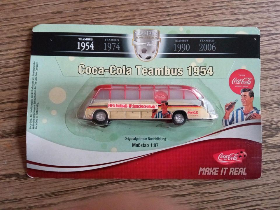 Coca Cola Model Teambus 1954 FIFA Fußball Weltmeisterschaft neu in Beilstein
