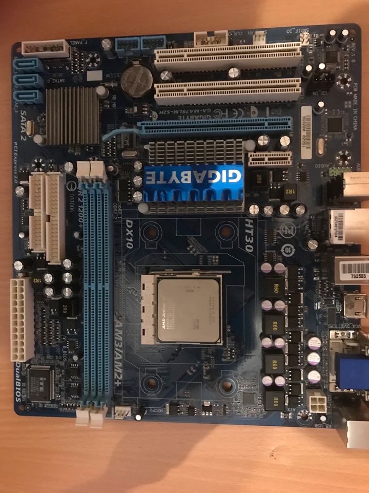 Gigabyte mainboard + AMD athlon cpu und AMD Lüfter in Sprockhövel