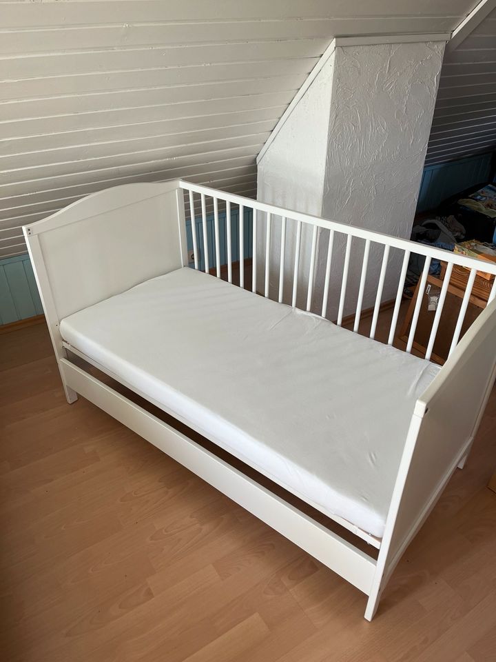 IKEA SMÅGÖRA Babybett Kleinkindbett Beistellbett SMAGÖRA in Köln