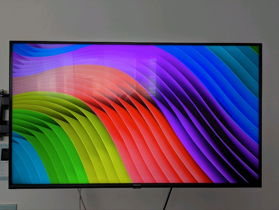 4K Ultra HD LED Smart TV m. FB Hisense 43A7120F ca. 3 Jahre alt in Dortmund