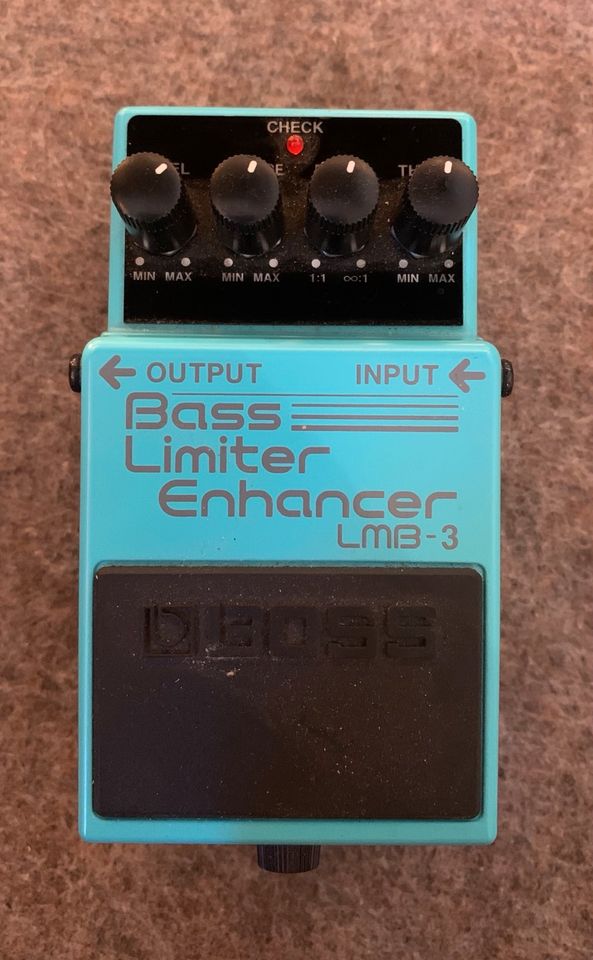 Boss Bass Limited Enhancer LMB-3 in Centrum