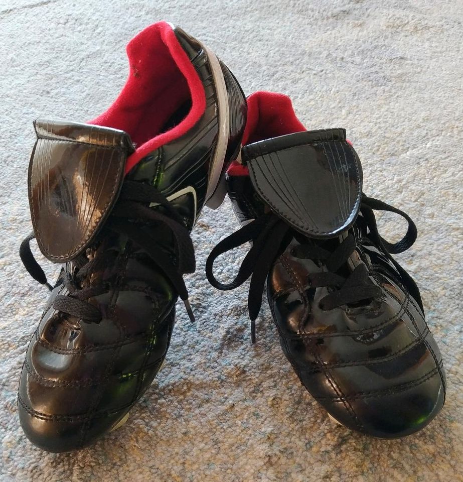 crane Stollenfußballschuhe Fußballschuhe 36 in Schwegenheim