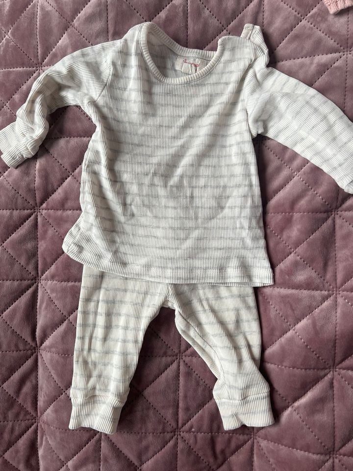 Baby Kleidung 62 - 68 in Ochsenfurt
