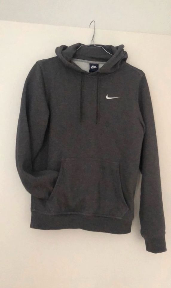 Dunkel Grauer Kaputzen Hoodie Nike XS in Nürnberg (Mittelfr) - Mitte | eBay  Kleinanzeigen ist jetzt Kleinanzeigen