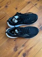 Saucony Guide 18 Damen weit 41 / 9.5 schwarz Hessen - Offenbach Vorschau