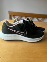 Nike Sneaker schwarz/rosa Bayern - Riedering Vorschau