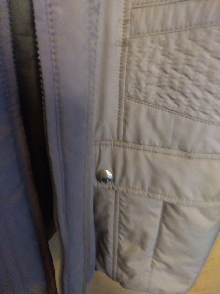 Damen Jacke von Gerry Weber Größe 40 in Uplengen