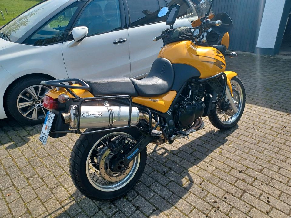 Triumph Tiger 885i in Wermelskirchen