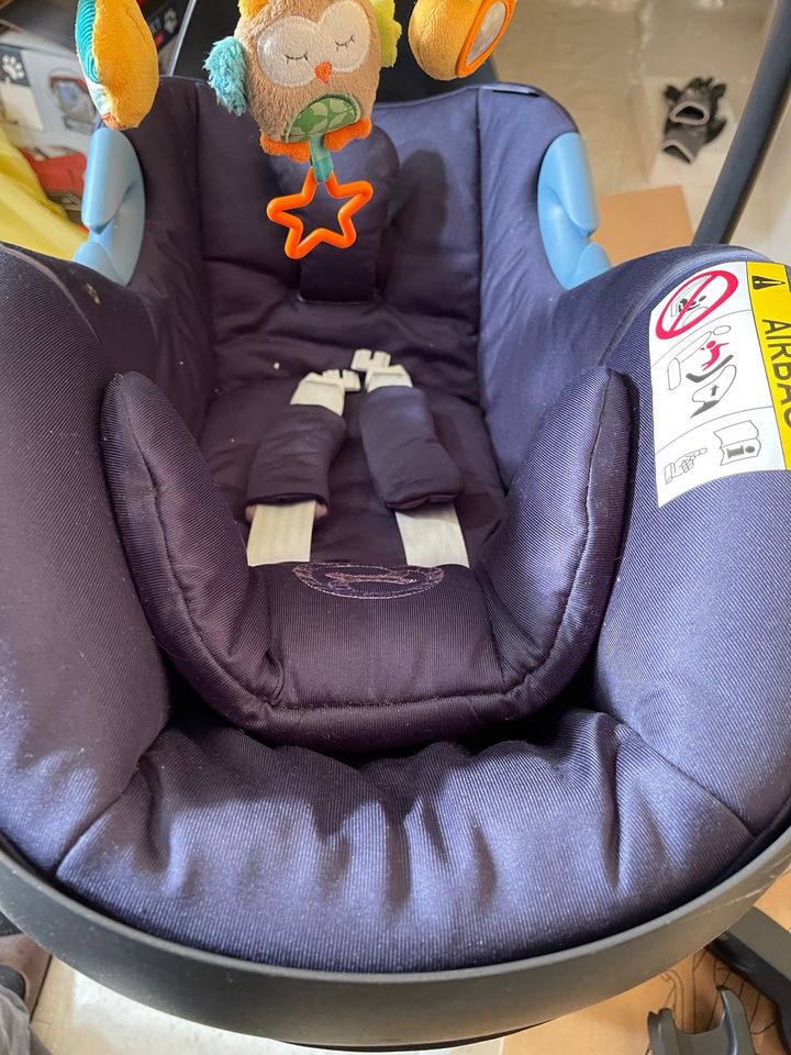 Cybex Babyschale Aton M i-Size und Base M in Kraichtal