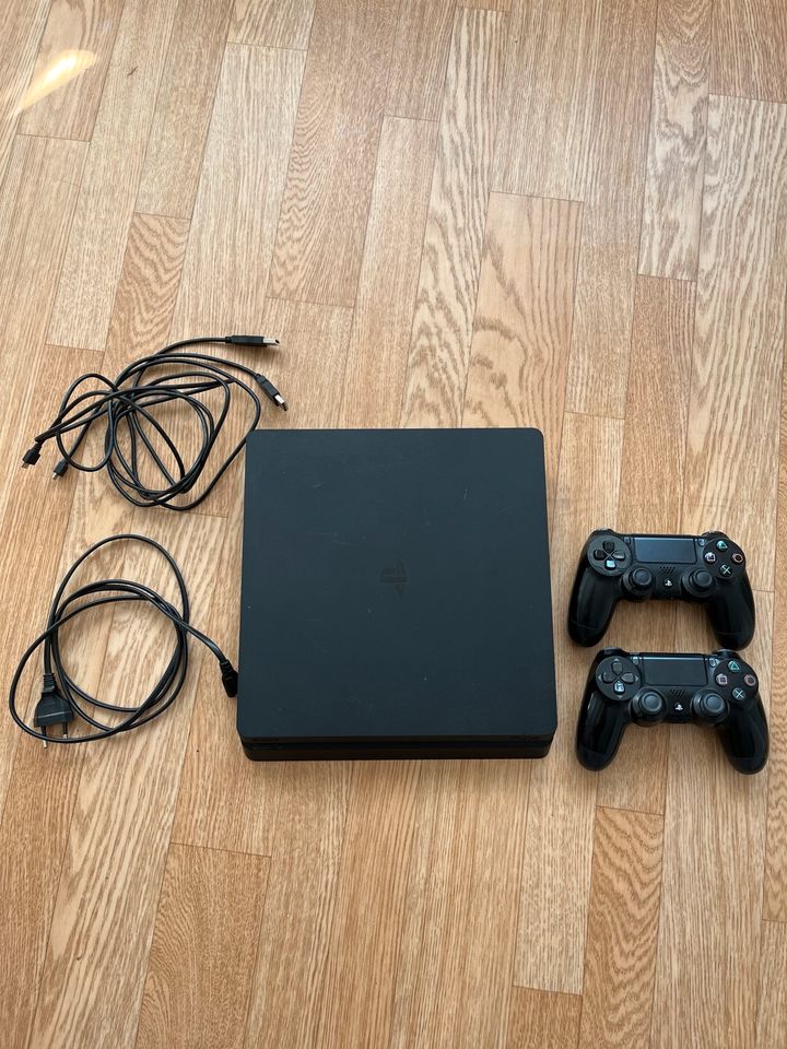PlayStation 4/Ps4 500GB zwei Controller + Fifa23! in Rostock