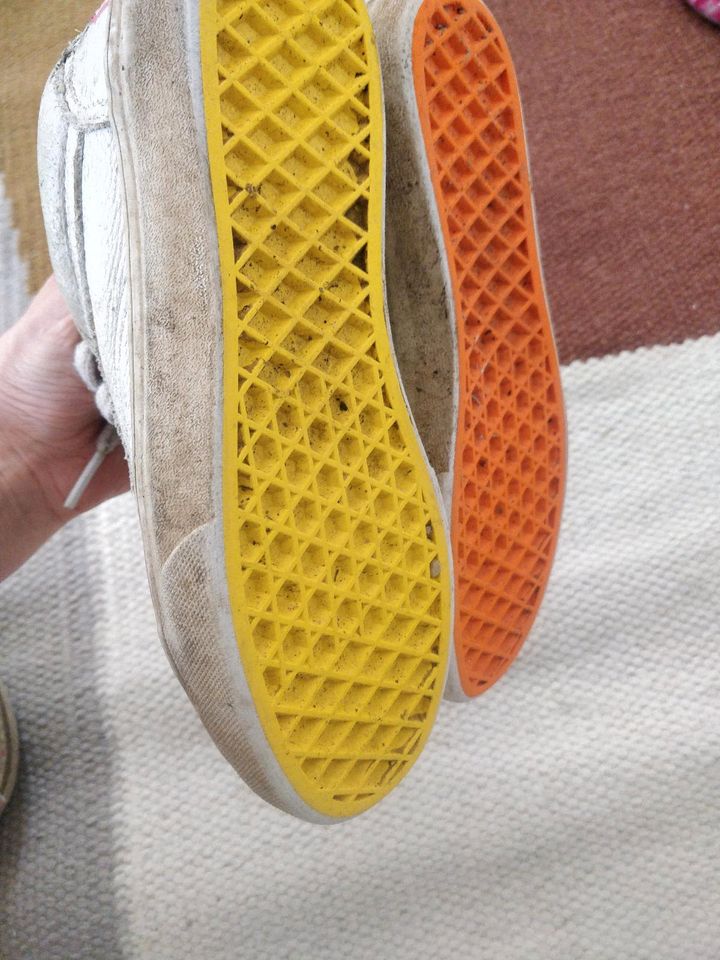 Vans Regenbogen Sneaker Halbschuhe  bunt Gr. 32,5 in Hamburg