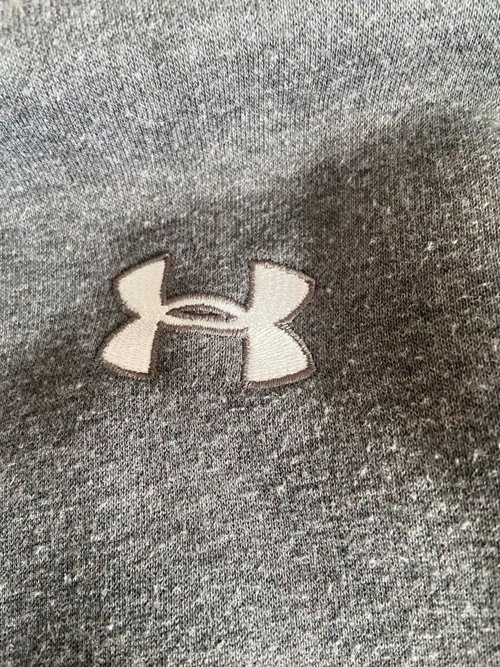 Under Armour Hoodie in Rangsdorf