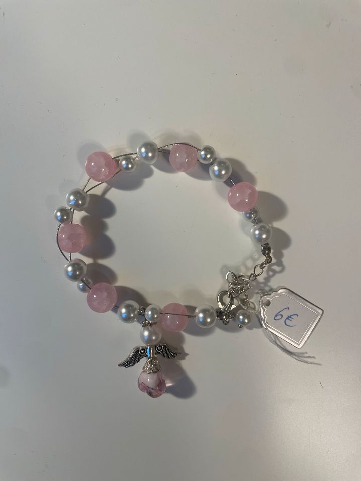 Echt Perlen Armband mit Schutzengel in rosa in Duisburg