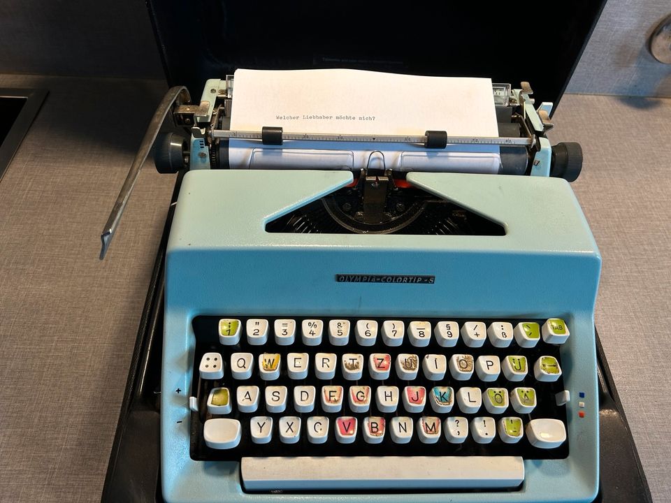 Schreibmaschine Olympia Colortip in Waldkirch
