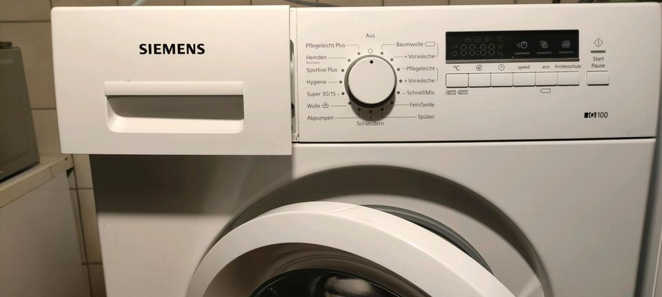 Siemens Waschmaschine iQ100 in Hückelhoven
