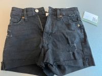 Neu! Jeanshose H&M kurz schwarz Gr. XS/34 München - Maxvorstadt Vorschau