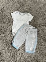 Baby Outfit Gr. 62/68 weiß grau Sachsen - Großröhrsdorf Vorschau