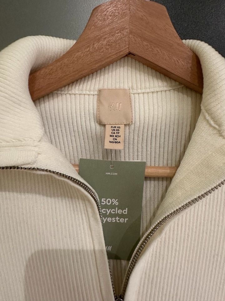 Strickjacke H&M XS, neu in Leipzig