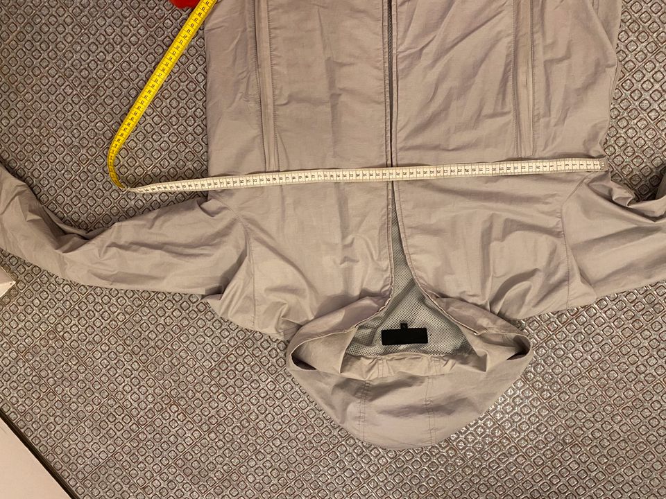 H&M Sports vintage Mantel Parka Gr.L grau in München