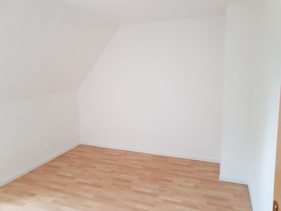 Renovierte 2-Raum DG-Wohnung mit top Aussicht in Leisnig