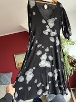 Kleid Mexx schwarz 40 L mit schönem Muster Köln - Ehrenfeld Vorschau