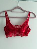 Hunkemöller roter Bralette BH Spitze Größe S Baden-Württemberg - Illerkirchberg Vorschau