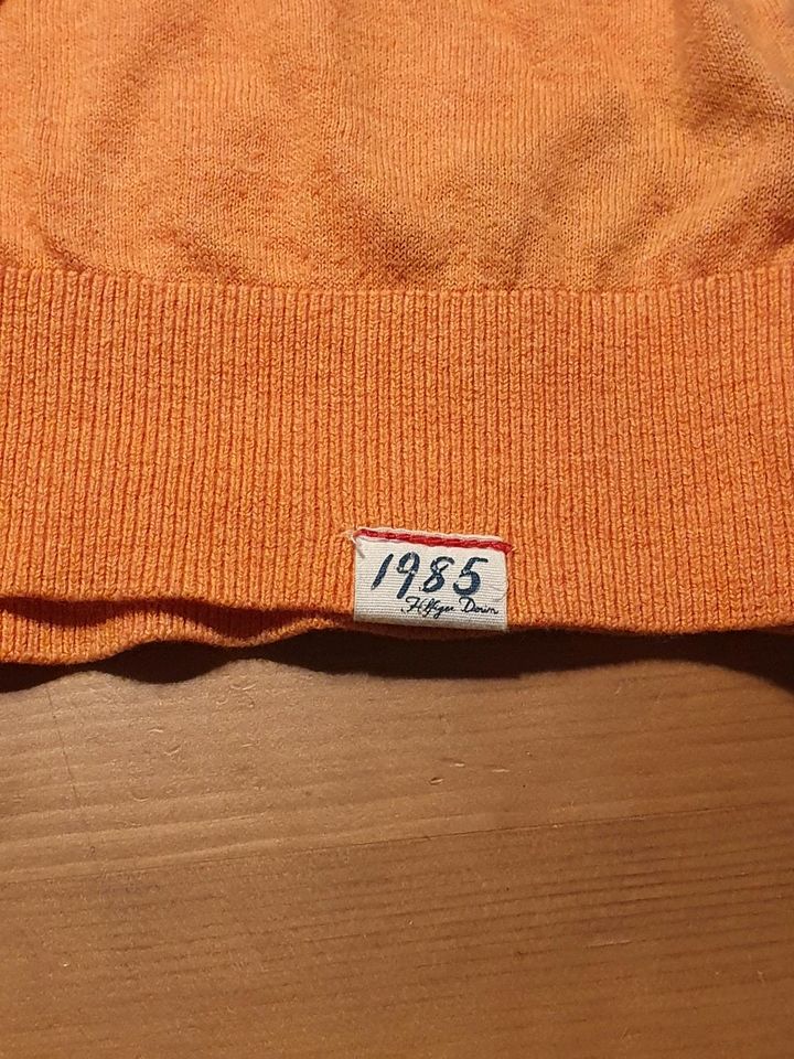 Pullover Tommy Hilfiger XL orange in Essen