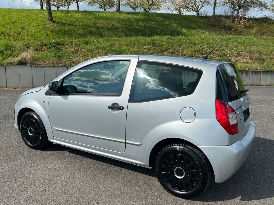 Citroen C2 1.1*1.Hd*Zahnriem*Service-Brems-ZKD und Tüv neu in Aschaffenburg