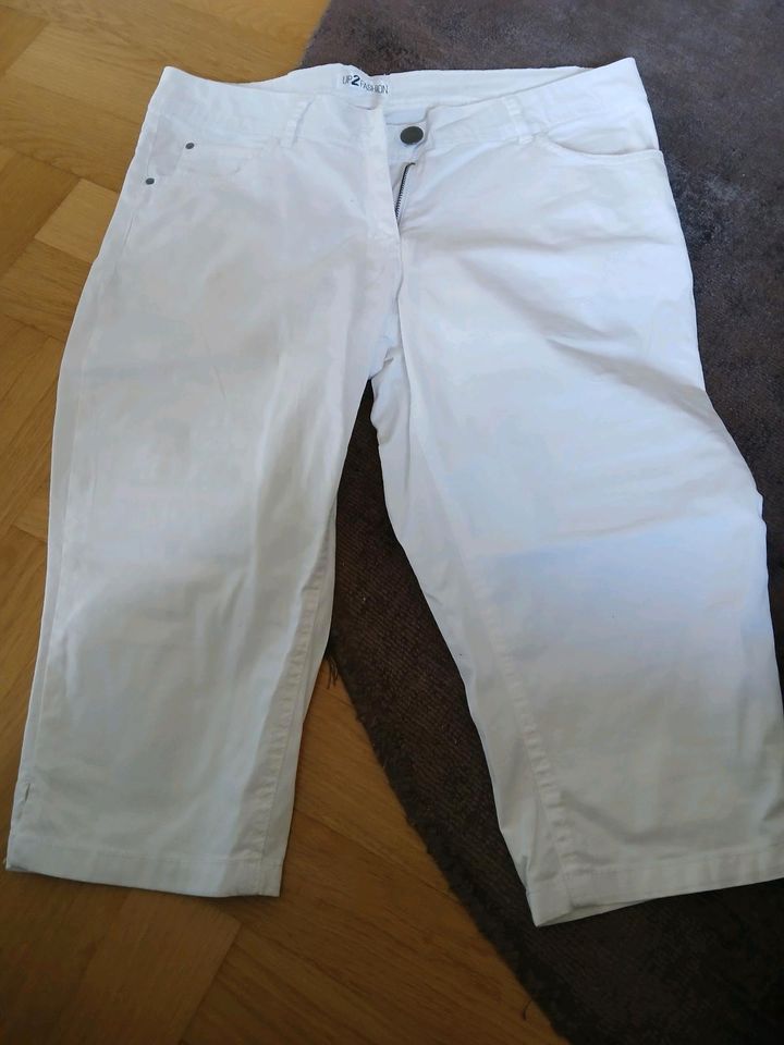 2 Jeans weiss lang und Shorts m 38 in Kellinghusen