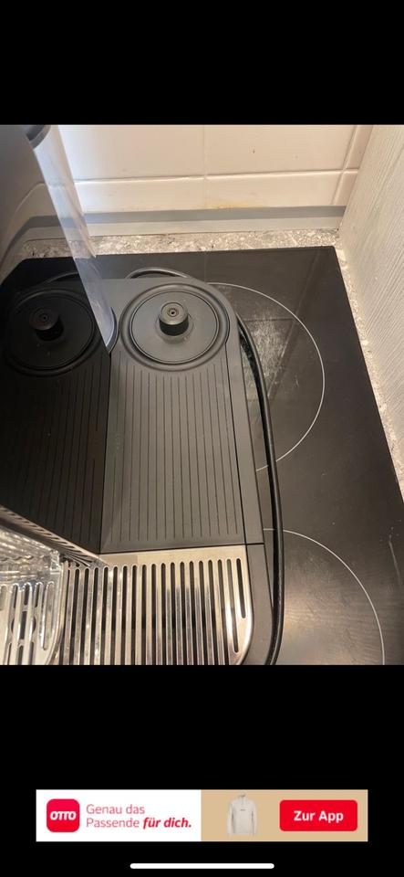 Kaffeemaschine/Farbe Schwarz/Delongi/Cups Einsätze in Rosenheim
