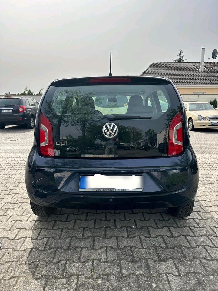 Volkswagen Up! in Groß-Gerau