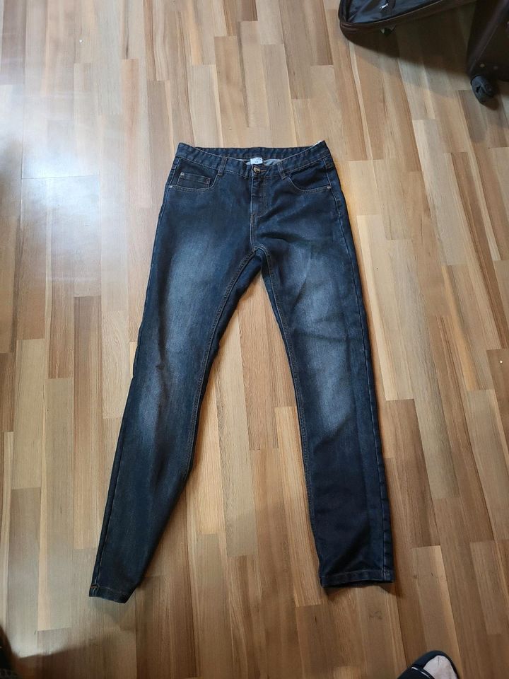 Schöne Jeans hose in Landsberg (Lech)