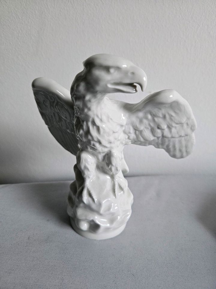 Porzellan Keramik Adler Figur in Gachenbach