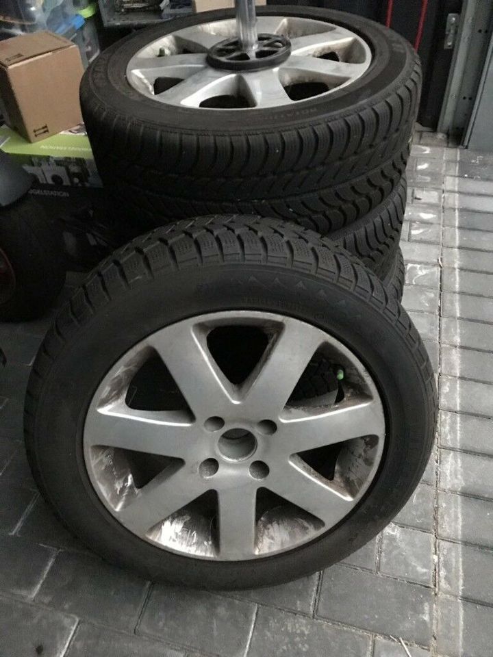 Alufelgen 205/55 R 16  mit Winterreifen in Bornheim