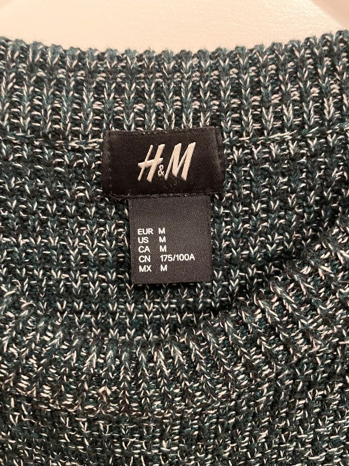 H&M Herren Pullover Neuwertig in Badenweiler