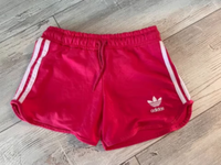 Kurze Shorts Hose Größe M Nordrhein-Westfalen - Menden Vorschau