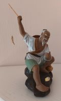 Keramik Figur asiatischer Fischer mit Angel Harburg - Hamburg Neugraben Vorschau