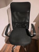 Khg Schreibtisch Stuhl abzugeben Hessen - Kassel Vorschau