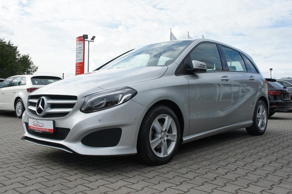 Mercedes-Benz B 180 7G-DCT Sports Tourer *LED*PDC*SHZ*KLIMA* in Dresden