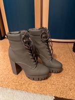 Guess Stiefeletten Absatz Niedersachsen - Wedemark Vorschau