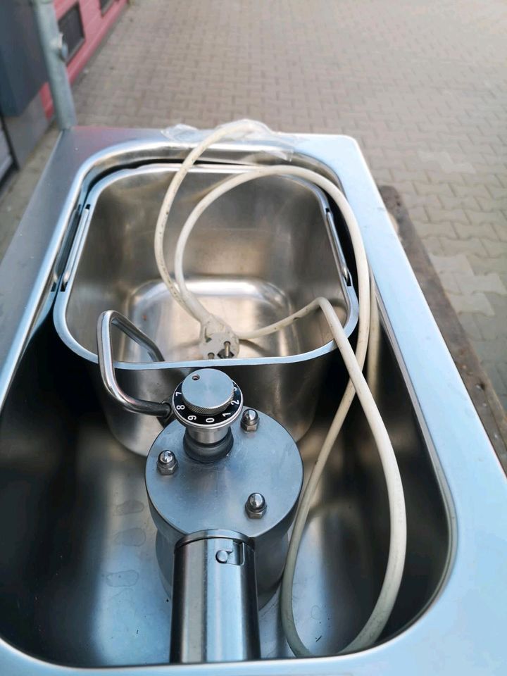 Mussana Sahnemaschine Microtronic 4 Liter in Trebur