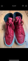 Vans rot Leder Gr 43 Sneaker Turnschuhe Schuhe Frankfurt am Main - Bornheim Vorschau