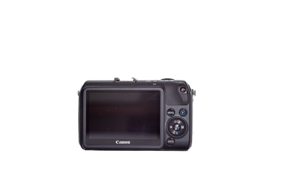 Canon EOS-M 2xAkku, Objetiv und EF Adapter in Köln