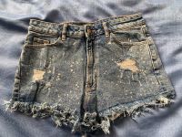 High waist Shorts Jeansshorts Hot Pants Clockhouse 38 M destroyed Frankfurt am Main - Sachsenhausen Vorschau