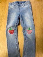 H&M Jeggings Strech Jeans Hose Gr 104 Erdbeeren Hessen - Rosbach (v d Höhe) Vorschau