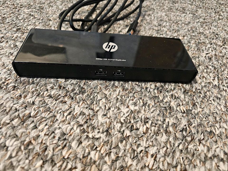 HP Docking slim + HP 3005 USB 3.0 Portreplicator + 2x90W Kabel in Frankfurt am Main