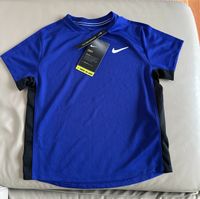 Neu Nike 128-134 T-Shirt Sportshirt Trainingsshirt Hessen - Kassel Vorschau